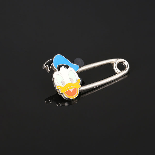 Rabbit Cartoon Style Soft Hard Enamel Custom Metal Lapel Pin Badge with Butterfly Button Clip
