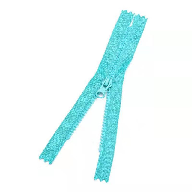 Garment Accessories Colorful Custom Zipper Resin with Metal Puller 