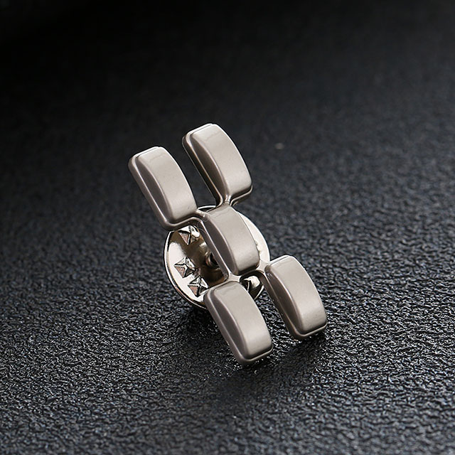 Shiny Diamond Decoration High Quality Soft Enamel Metal Badge Custom Design Enamel Pins