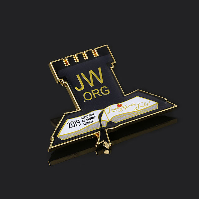 Caterpillar Design Custom Metal Pin Badge Clip Maker in China